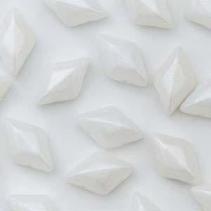 GemDuo 2-Hole Diamond Shaped Bead - Pearl Shine White  - GD0201-24001