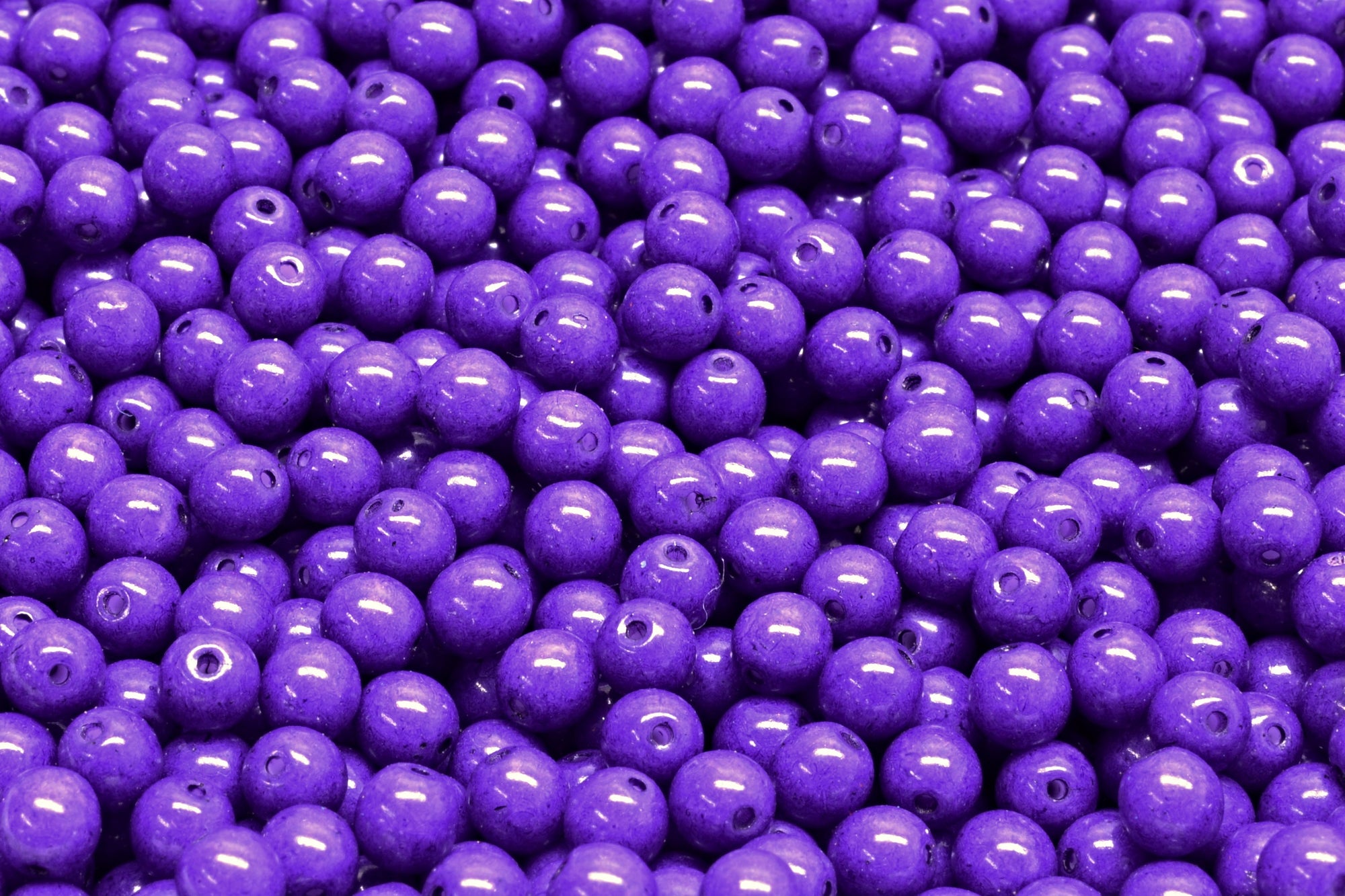 4mm Czech Round Druk Bead, Terra Intensive Purple, 50 pieces