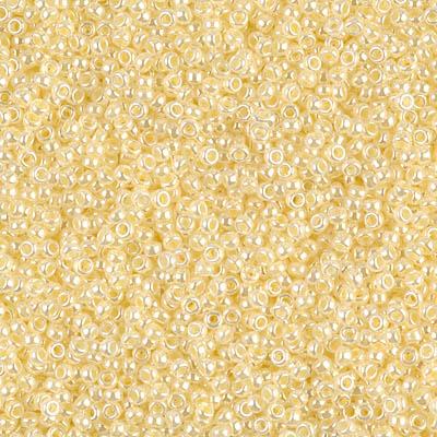 Miyuki 15/0 Round Seed Bead, 15-527, Butter Cream Ceylon