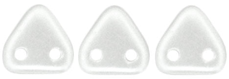 CzechMates Two Hole Triangle, Pearl Coat Snow