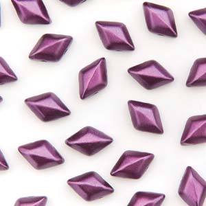 GemDuo 2-Hole Diamond Shaped Bead, Pastel Bordeaux, GD25032