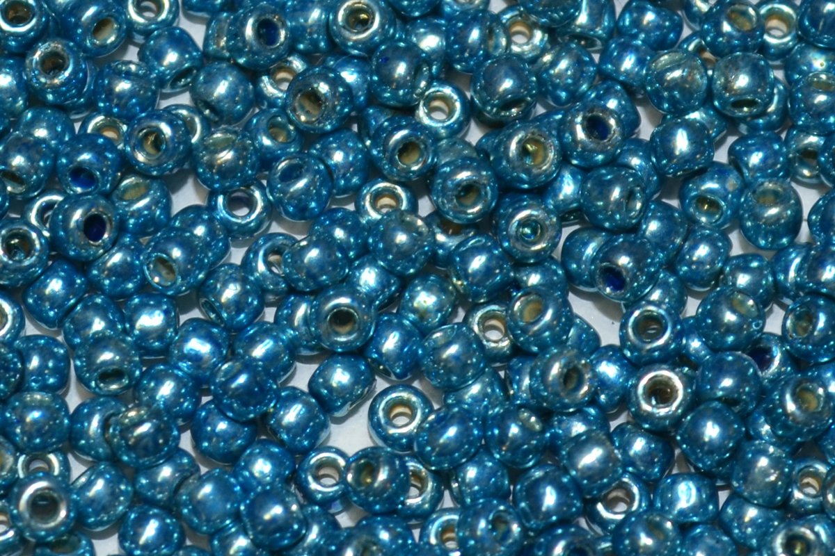 Toho 8/0 Round Japanese Seed Bead, TR8-582PF, Light Teal Blue Galv PermaFinish