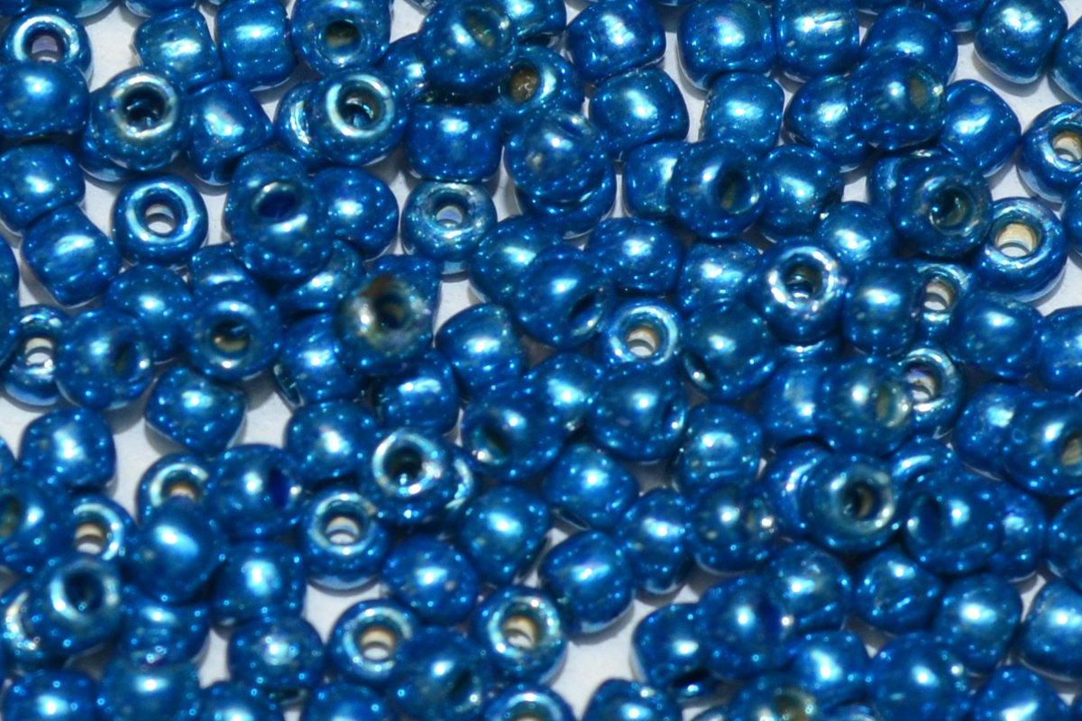 Toho 8/0 Round Japanese Seed Bead, TR8-583PF, Electric Blue Galv PermaFinish